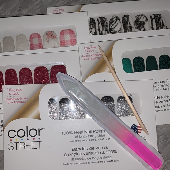 💅Color Street nails 💅2/Colors 💅 - Picture 5 of 16